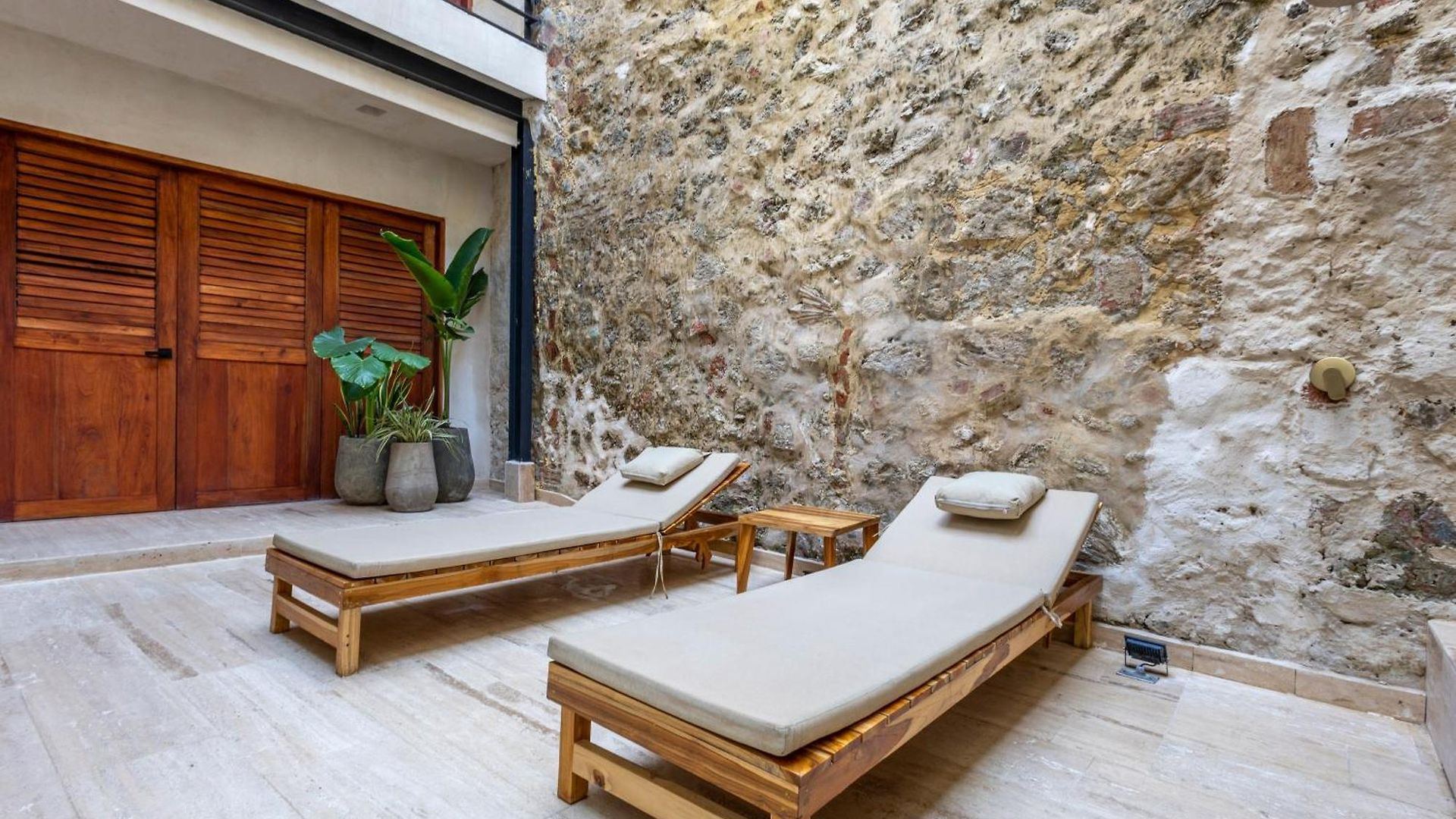 Casa Fernandez *
