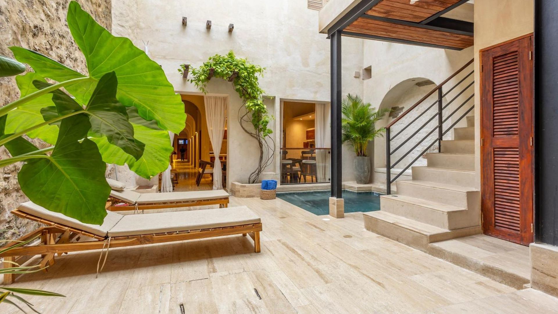 Casa Fernandez